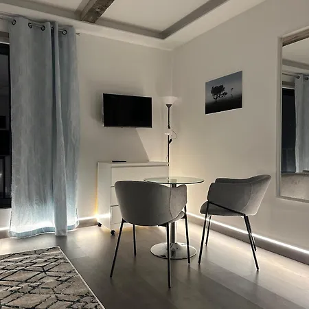 Scirocco Madeira - Ocean View Апартаменты